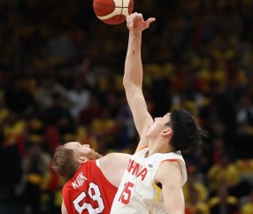 九游娱乐 -清晨亚冠传出新动向；山东男篮迎来里程碑；管理层表态：管理层满意；数据趋势出现新变化的简单介绍