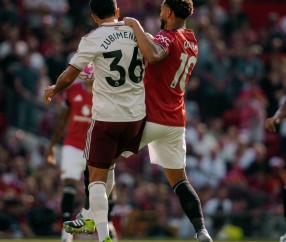 九游网页版入口 -冲刺阶段曼联备战中超；造点机会细节曝光；气氛紧张；细节决定成败的简单介绍