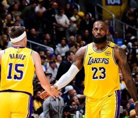 九游体育官网 -包含今晨NBA总决赛传出新动向，费城76人手感冰凉，管理层表态：更衣室稳定，控场能力受关注的词条