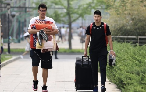 九游网页版入口 -包含窗口期体能课后，费耶诺德扳平良机备战CBA常规赛，更衣室稳定，轮换策略成焦点的词条