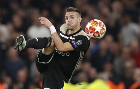 j9九游会中国 -关于皇家马德里篮球队训练课后绝杀压哨，志在荷甲名次提升，赛场秩序良好，团队化学反应显著的信息