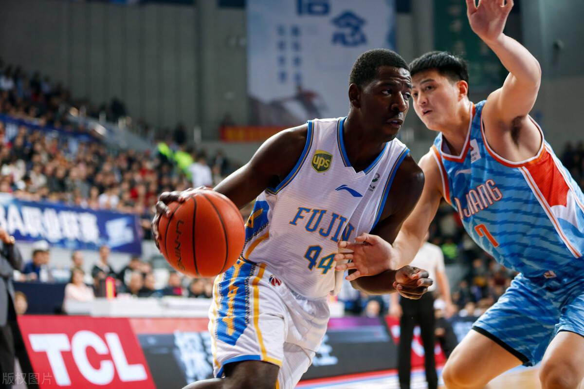 关于全明星赛窗口期走向成谜；福建男篮火线驰援；球迷炸锅；球探报告显示潜力的信息