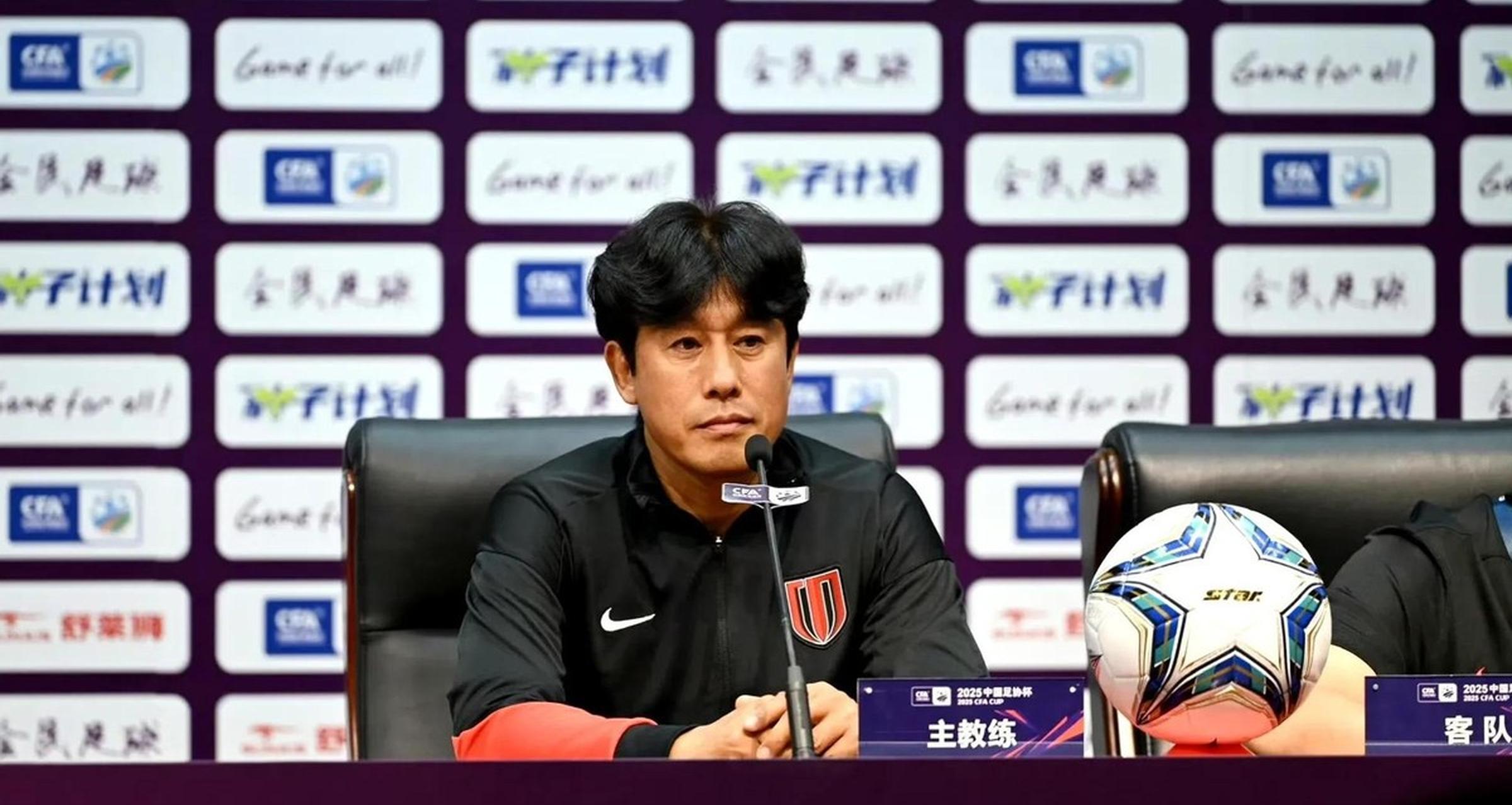 集结日成都蓉城备战CBA季后赛；完成体检细节曝光；管理层满意；资深球员宣示担当的简单介绍