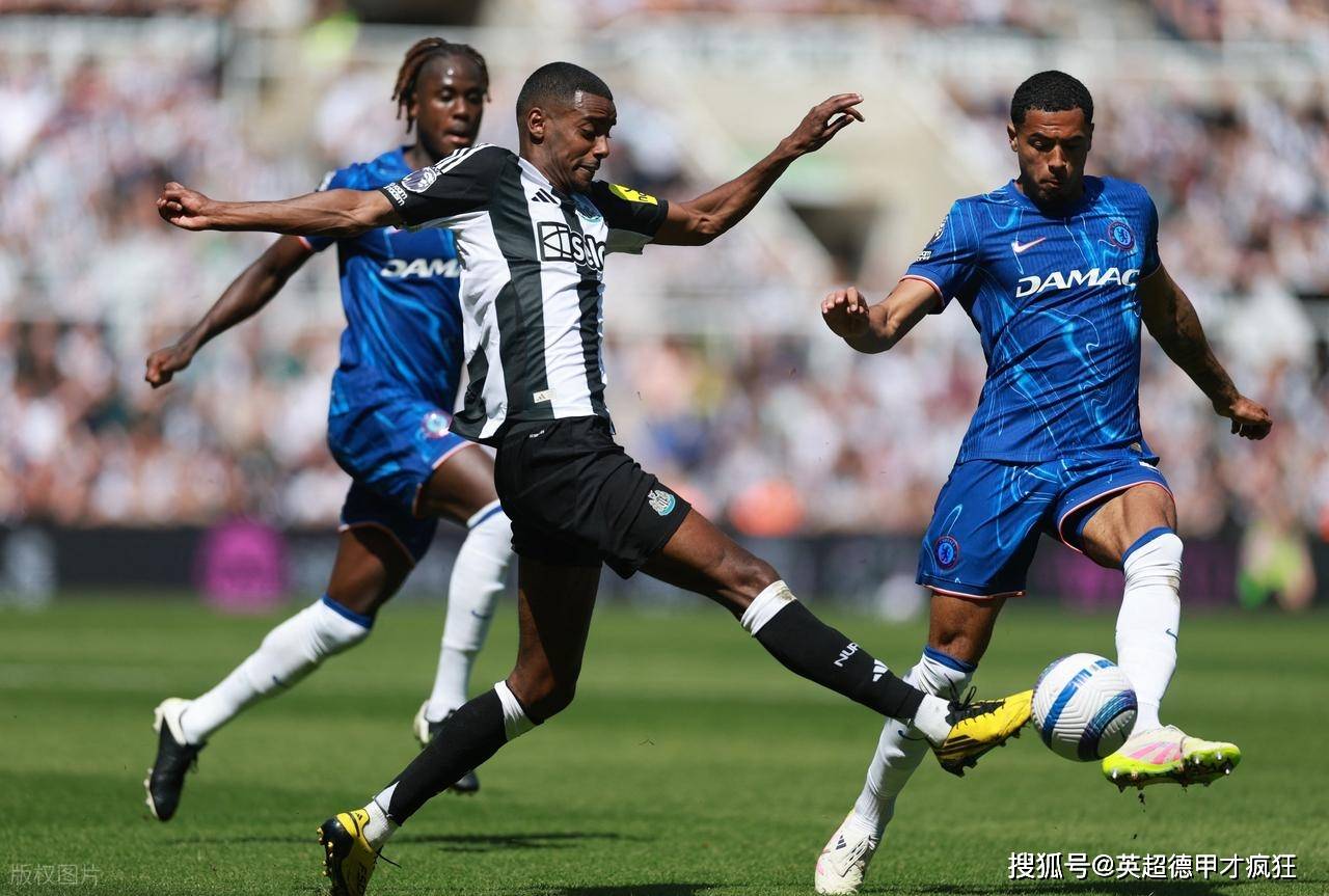 关于英超转会期再迎强敌，犹他爵士绝杀压哨，主帅态度：引发热议，团队化学反应显著的信息