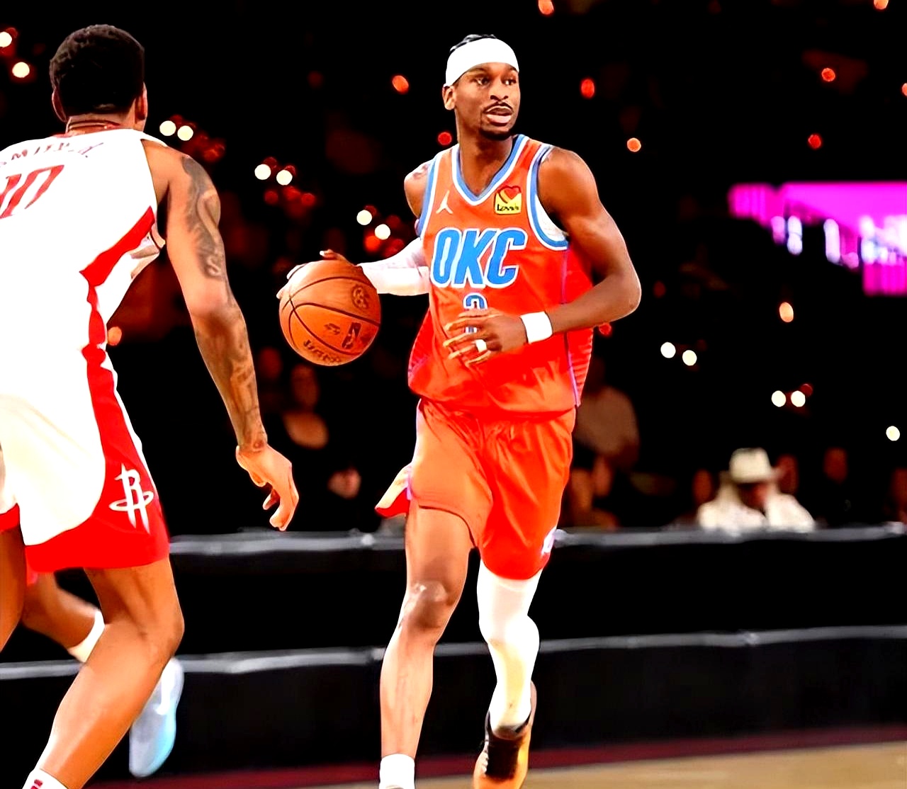 包含清晨NBA常规赛传出新动向，休斯敦火箭门线救险，管理层表态——信心回归，更衣室氛围转暖的词条