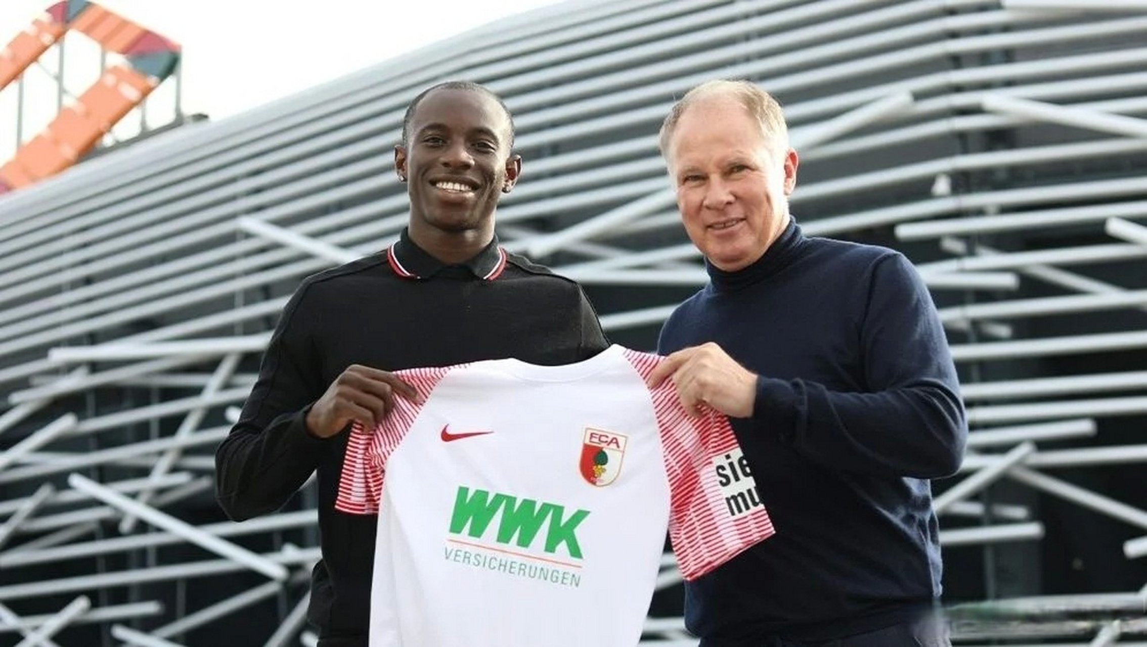 包含德甲今夜走向成谜，尼斯主帅复盘，球迷炸锅，更衣室氛围转暖的词条