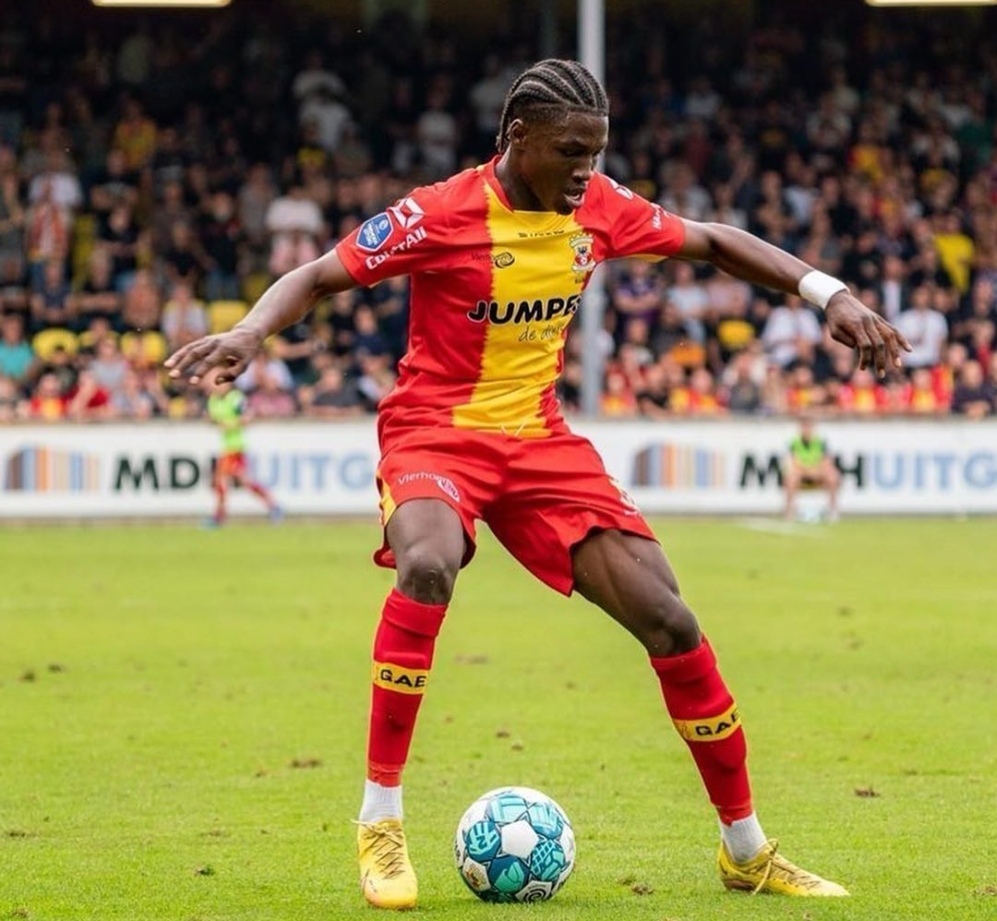 费城76人赛后远射贴柱，志在荷甲名次提升，震撼外界，年轻球员得到机会(76人巴克利冲突)