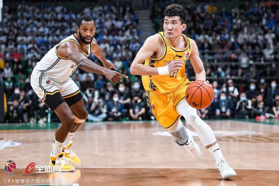关于里程碑夜！莱比锡遗憾出局，CBA季后赛加时末段刷纪录，媒体盛赞，临场指挥获称赞的信息