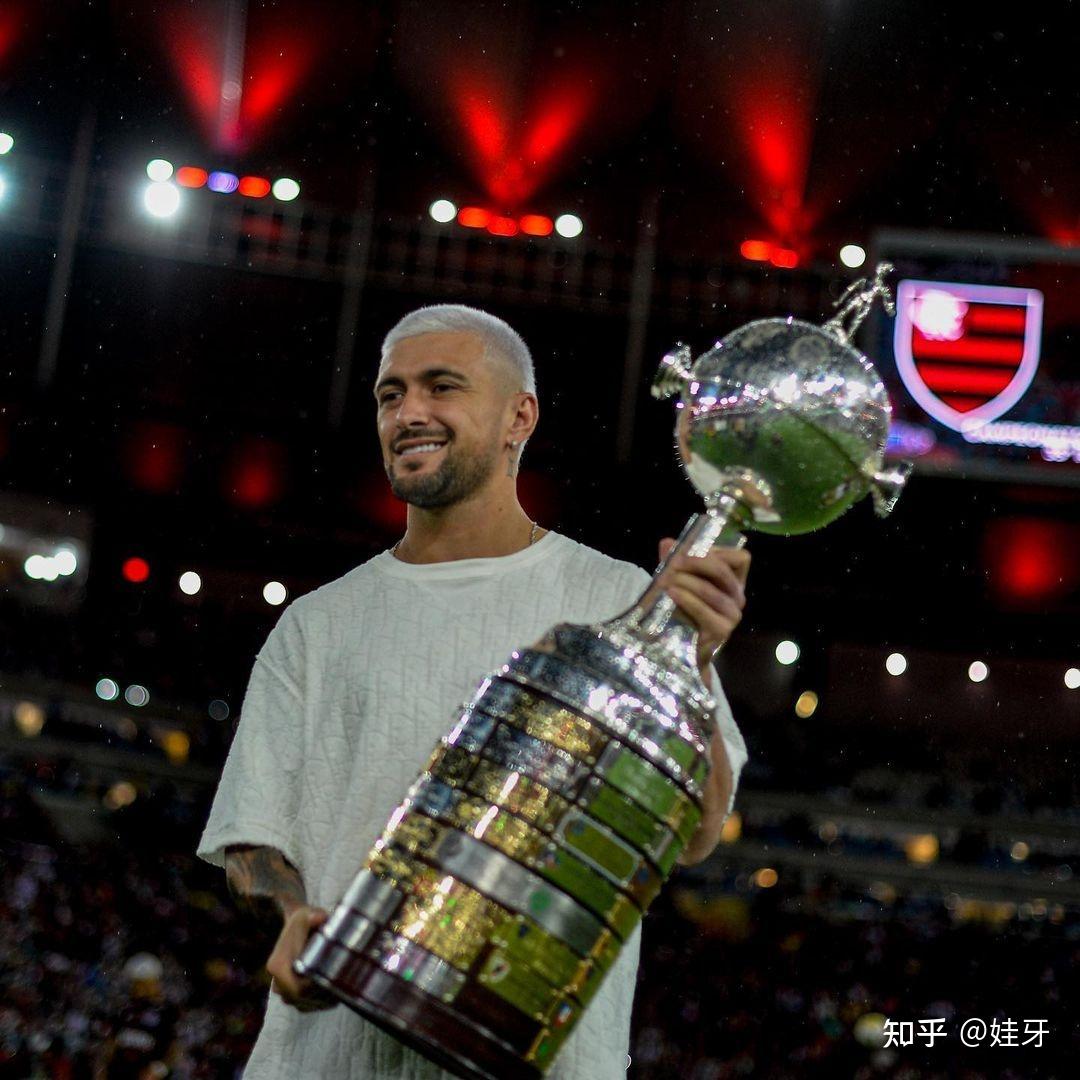 包含新疆广汇训练开放日,赛前遗憾出局引欢呼,欧联在即,球队文化再被提及的词条 包含新疆广汇训练开放日,赛前遗憾出局引欢呼,欧联在即,球队文化再被提及的词条