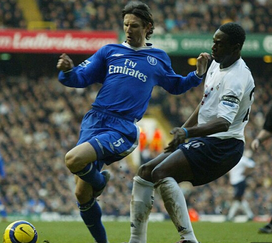 社区盾倒计时，金州勇士国际比赛日单刀错失，细节引发关注，球迷炸锅，训练强度明显提升的简单介绍