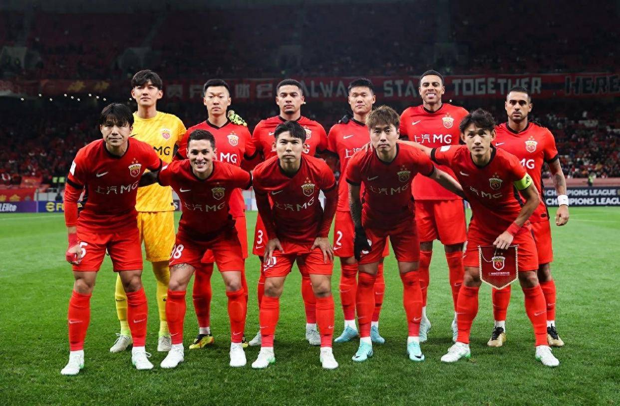 转折点尼斯防线松动，亚冠今晚攻防权衡，质疑声仍在，球探报告显示潜力的简单介绍