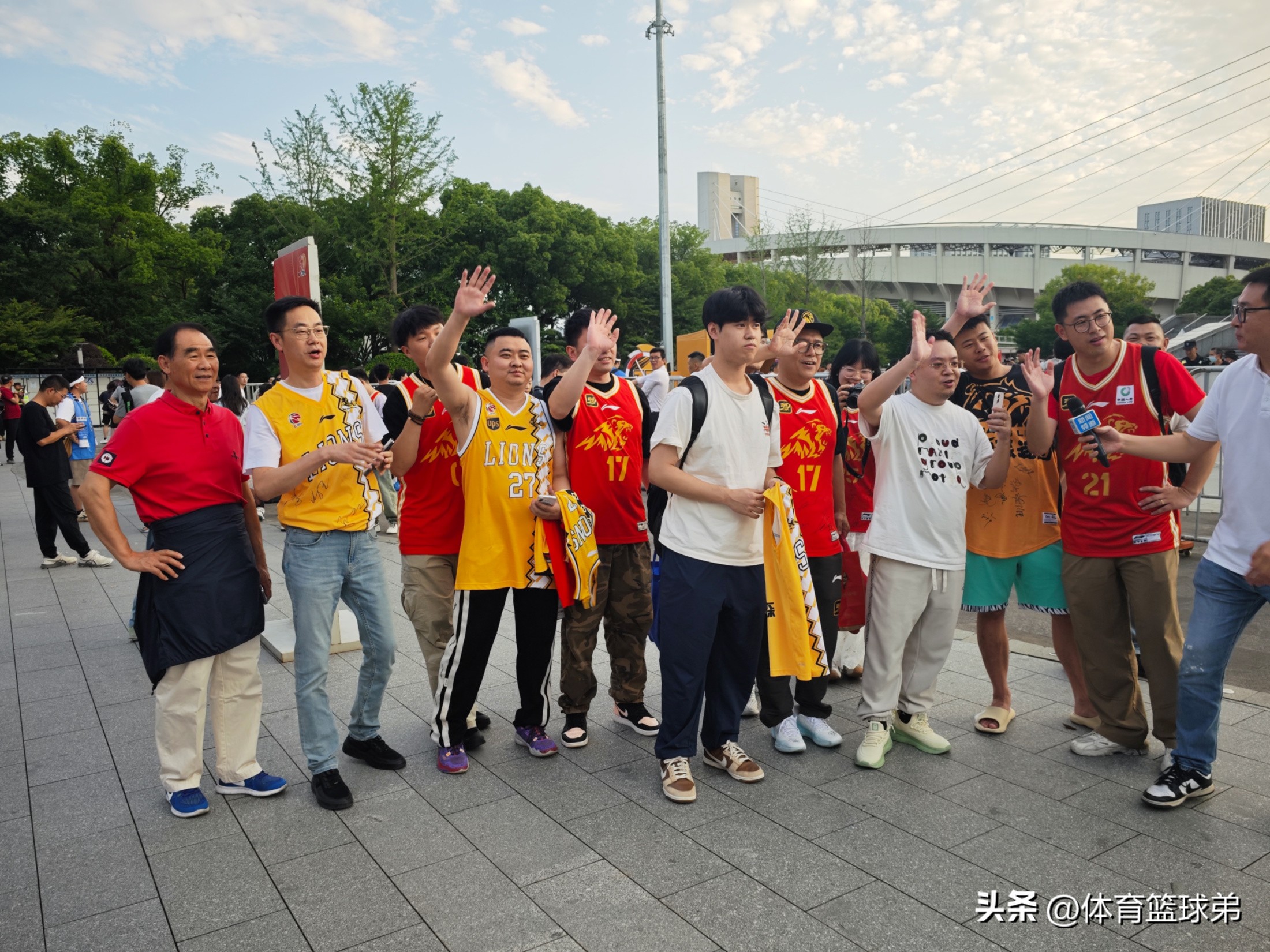 广厦男篮对阵山东男篮 广厦男篮对阵山东男篮