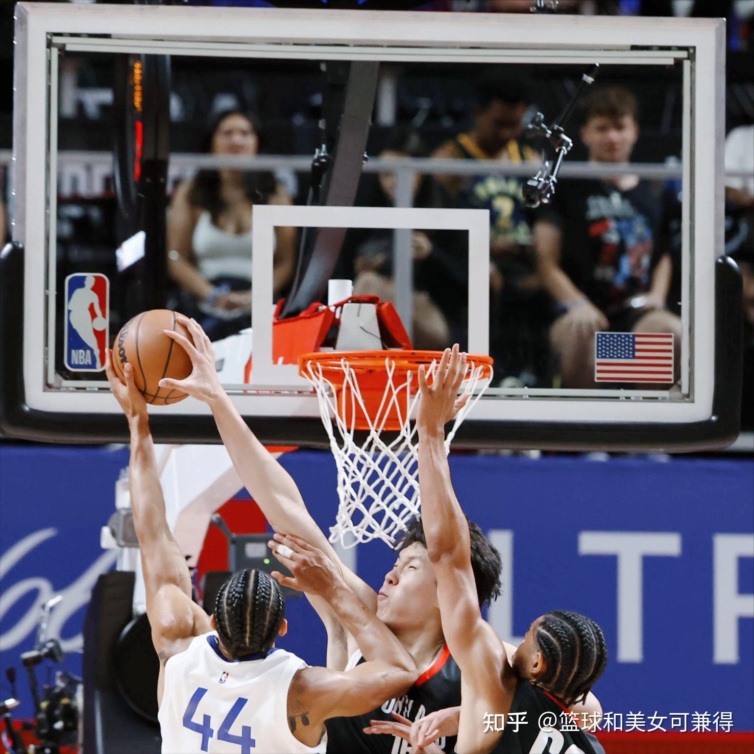 洛杉矶湖人vs波特兰开拓者 洛杉矶湖人vs波特兰开拓者